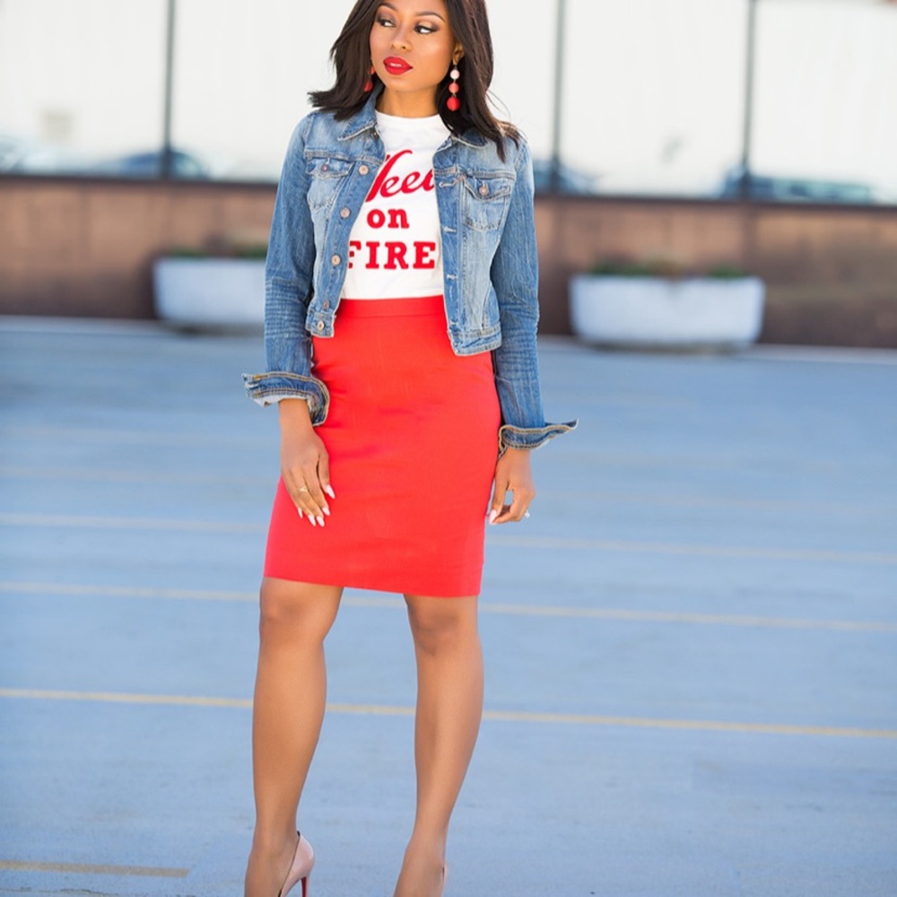 Loft NWT skirt ❤️Valentine’s/Galentine’s Ready❤️